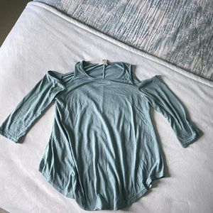 Wet Seal cold shoulder top